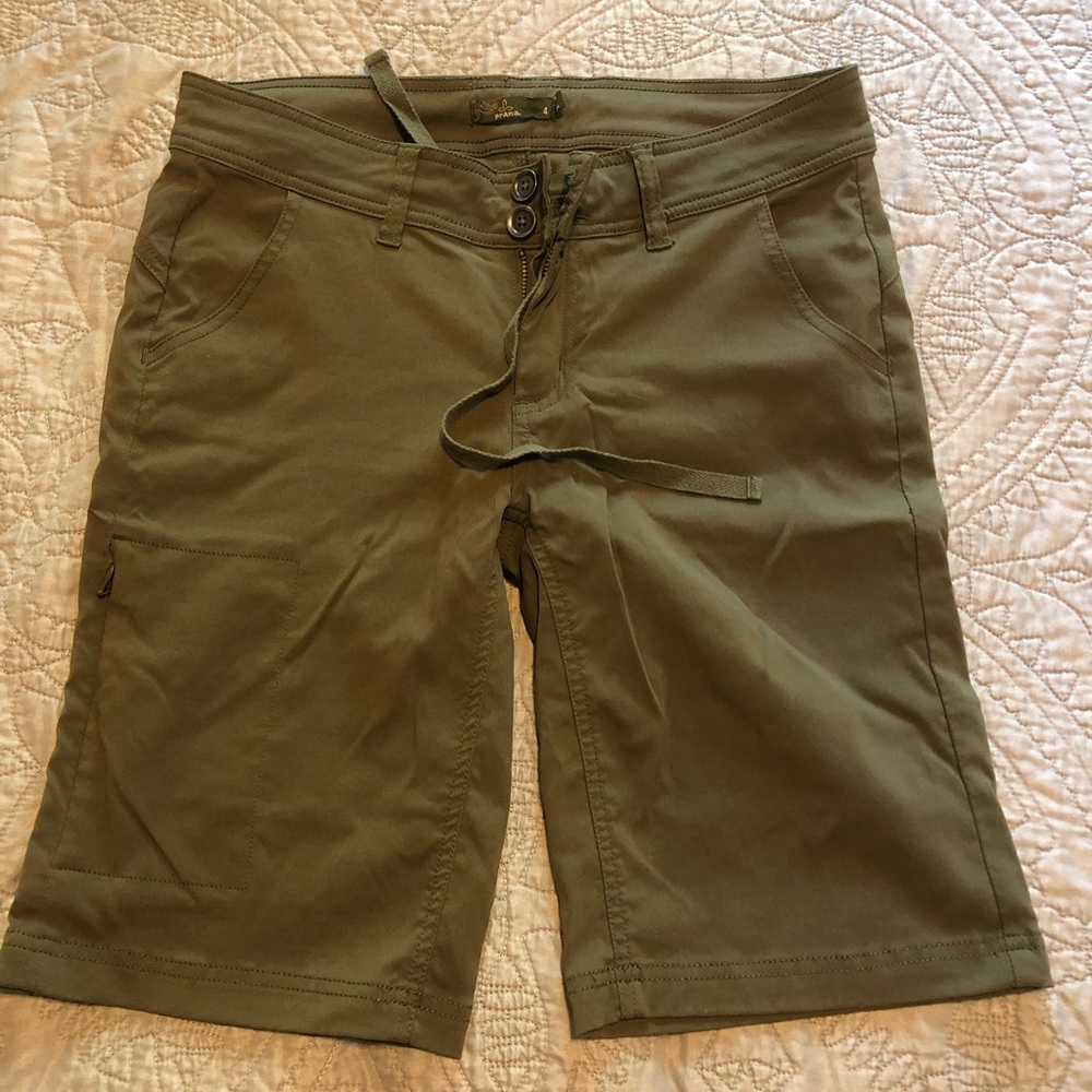 Prana Forest Green Buttoned Shorts